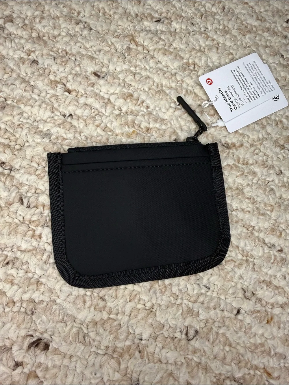 NWT Lululemon True Identity Card Case in Black Zipper Coin Pouch Water Repellent